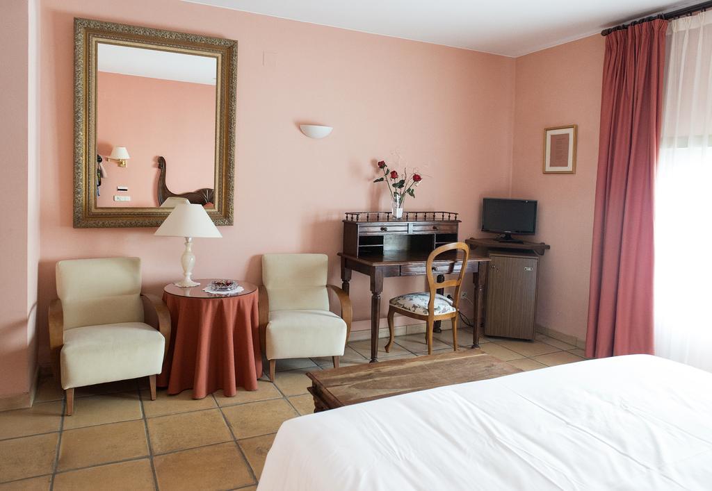 Hotel Can Ceret Сант-Педро-Пескадор Экстерьер фото